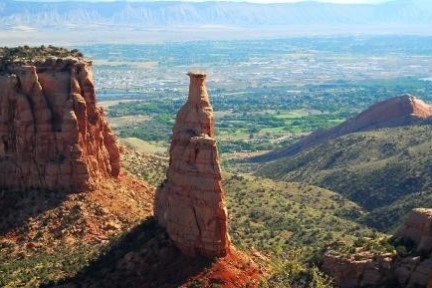 a view of a canyon